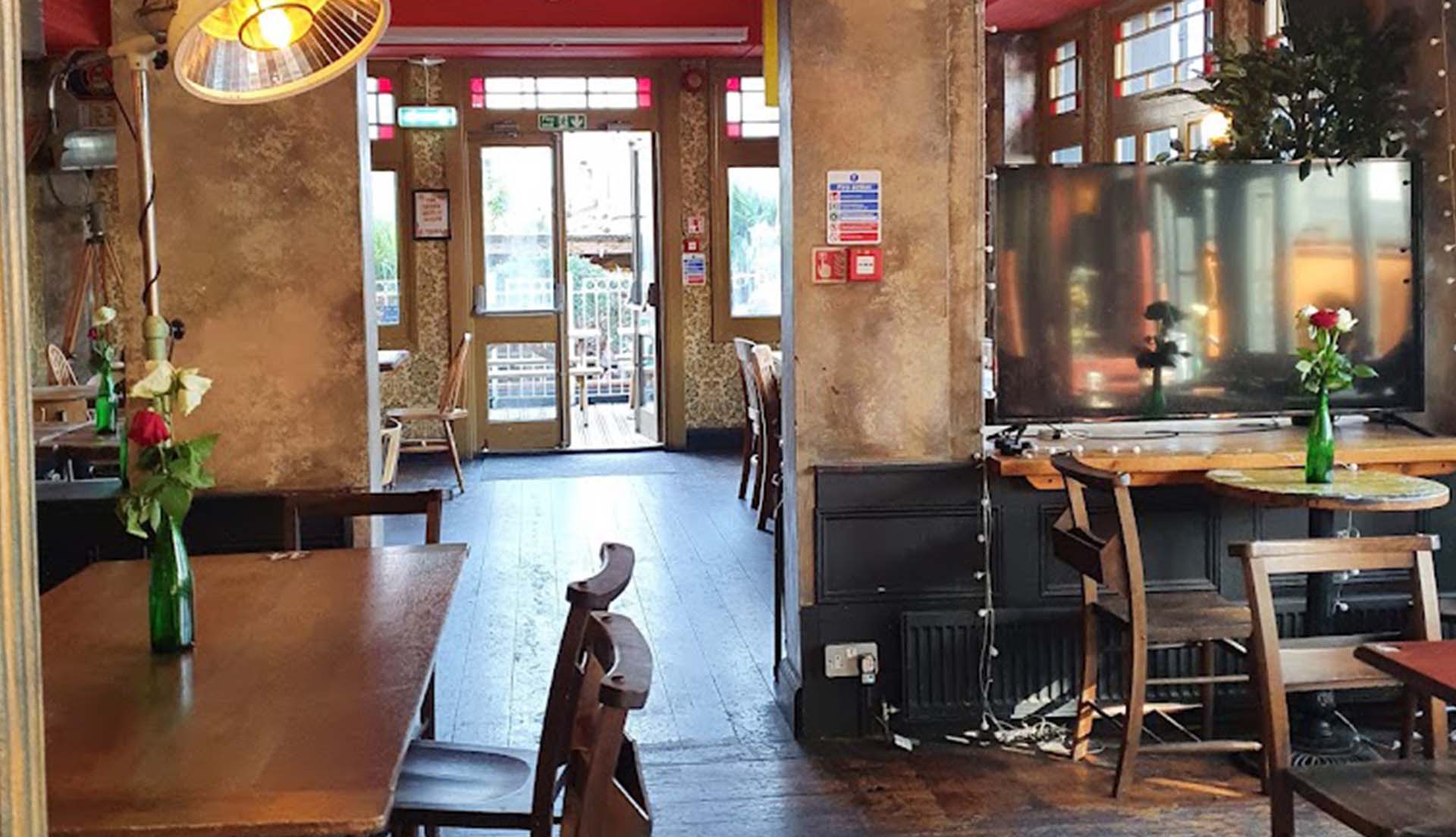 10 Cosy Pubs Brighton and Hove