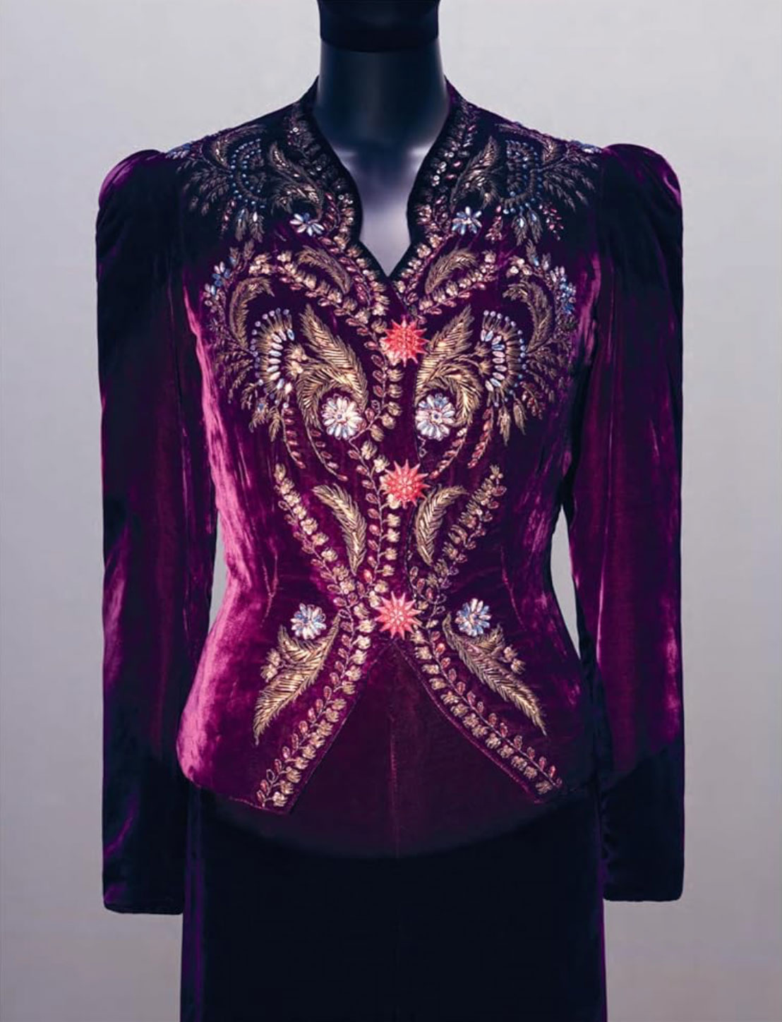 Schiaparelli: Fashion Becomes Art