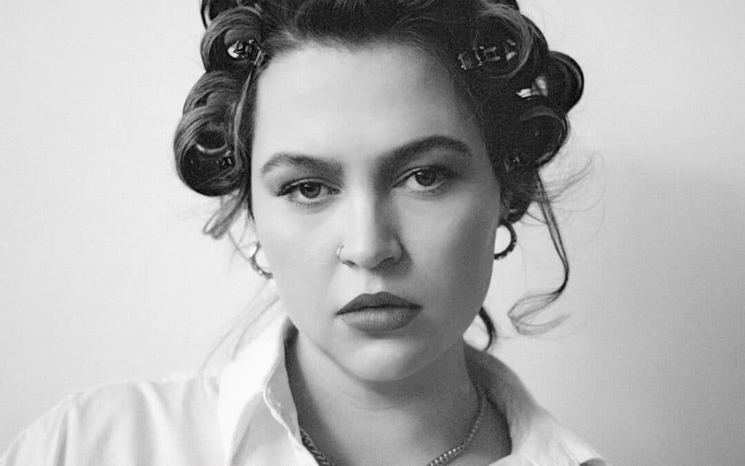 Elli Ingram