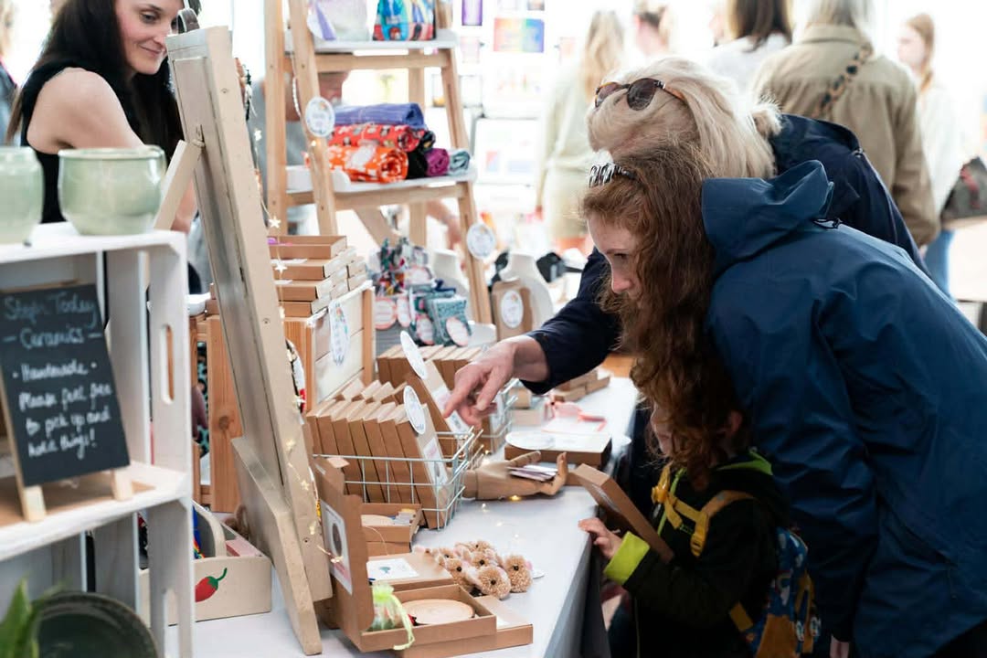 Paper Daisy Makers Fair