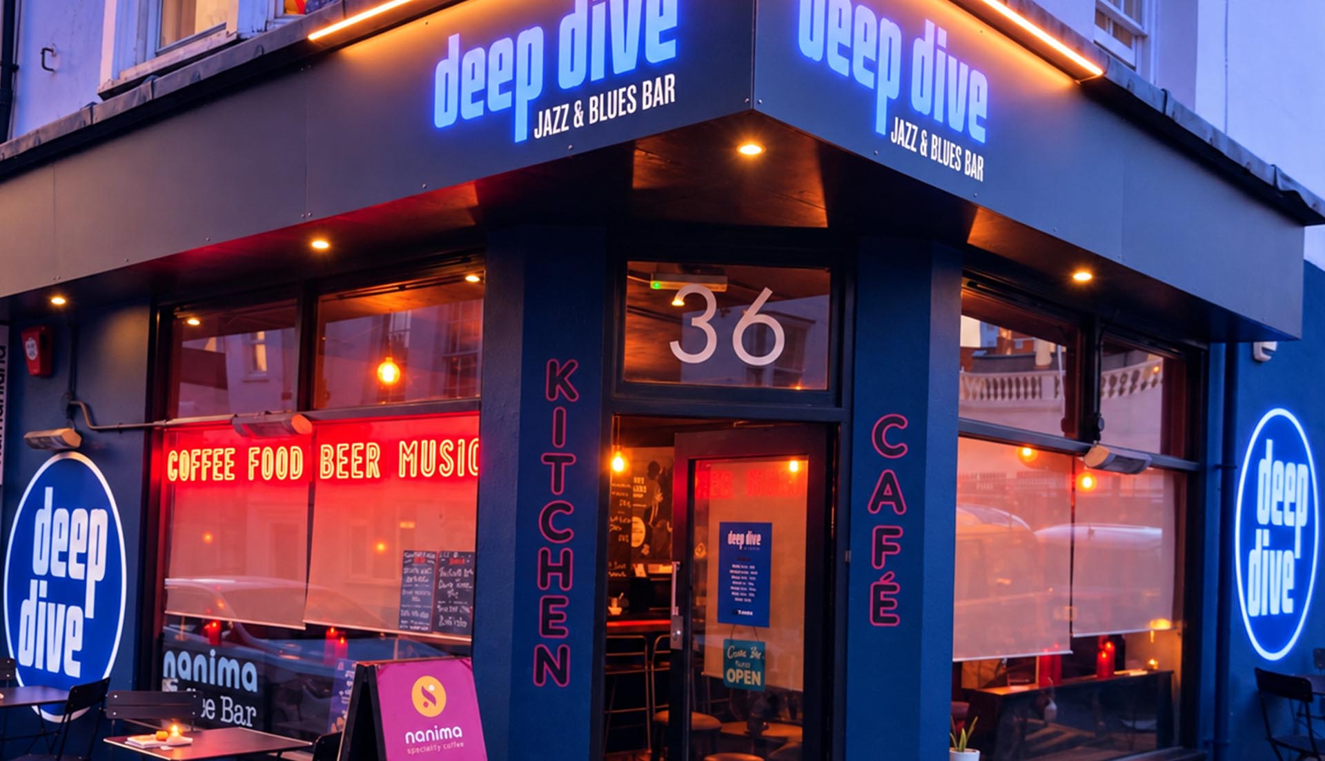 Deep Dive Jazz & Blues Bar